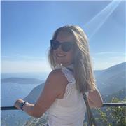 Lehramtsstudentin bietet Online-Nachhilfe in Englisch für Kinder und Erwachsene an.